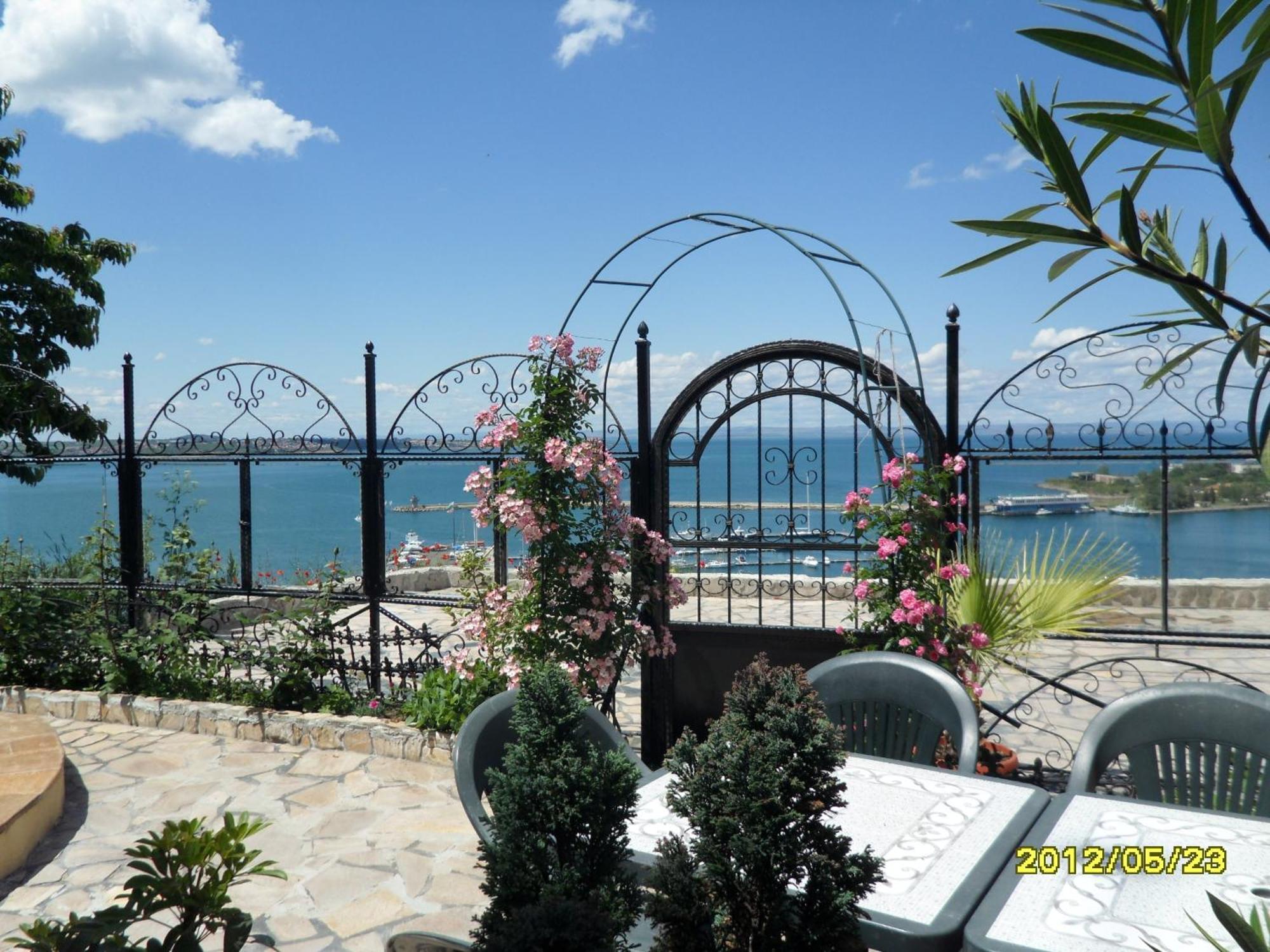 Guest House Hetodon Sozopol Buitenkant foto